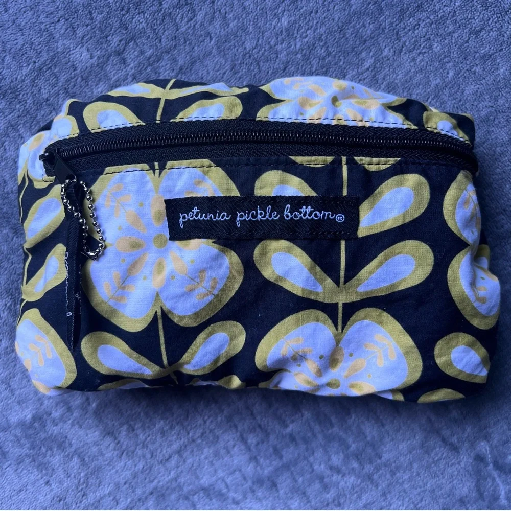 Petunia Pickle Bottom Packable Lively La Paz Nursing Cover Yellow Black Floral